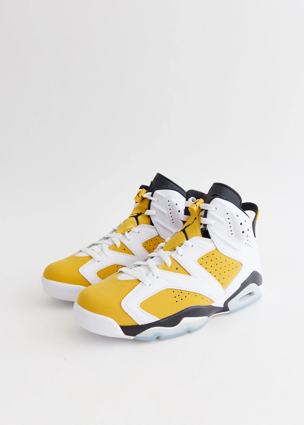 Air Jordan 6 Retro 'Yellow Ochre' Sneakers