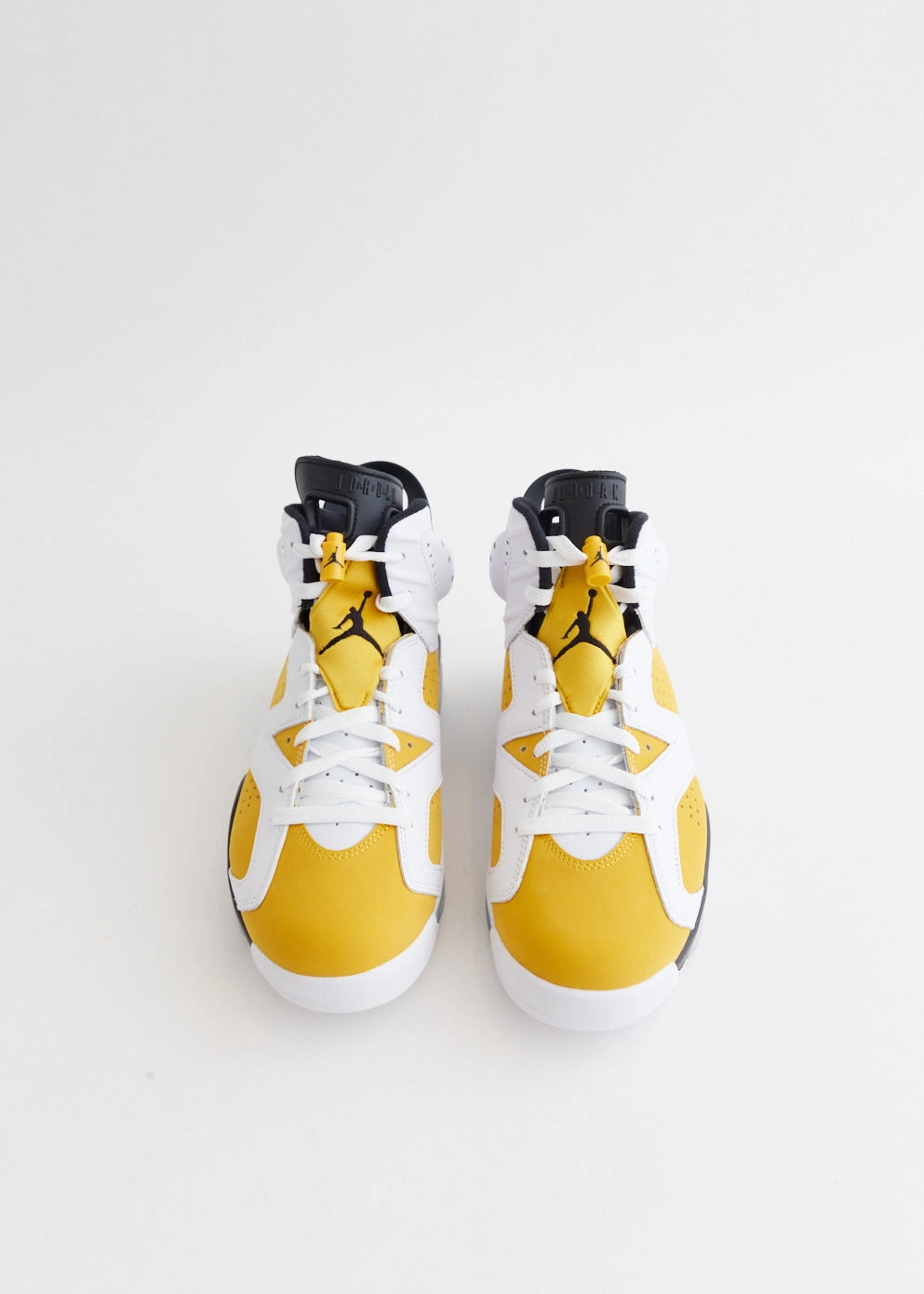 Air Jordan 6 Retro 'Yellow Ochre' Sneakers