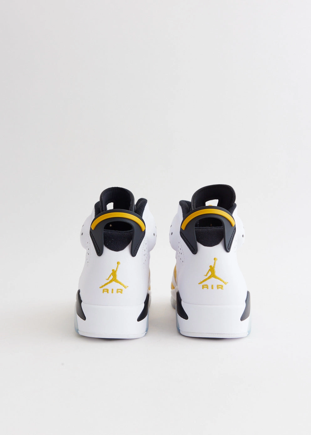 Air Jordan 6 Retro 'Yellow Ochre' Sneakers