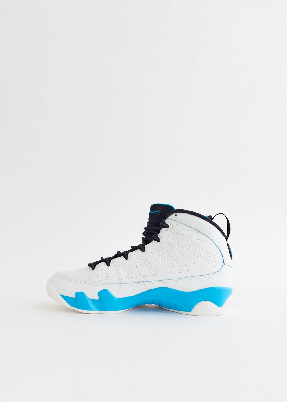 Air Jordan 9 Retro 'Powder Blue' Sneakers