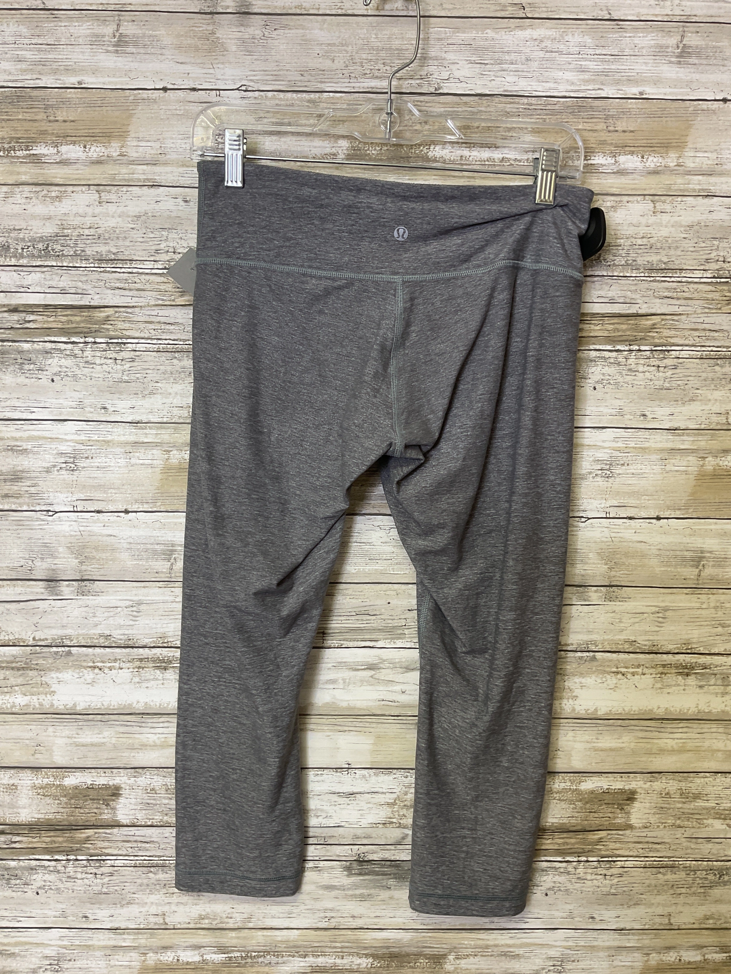 Athletic Leggings Capris By Lululemon In Grey, Size:8