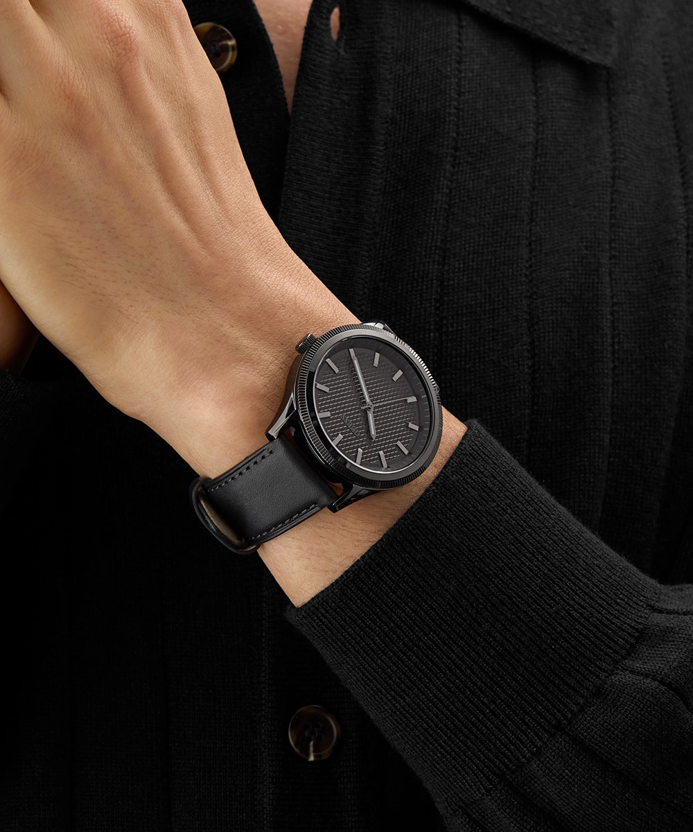 GUESS Mens Black Analog Watch