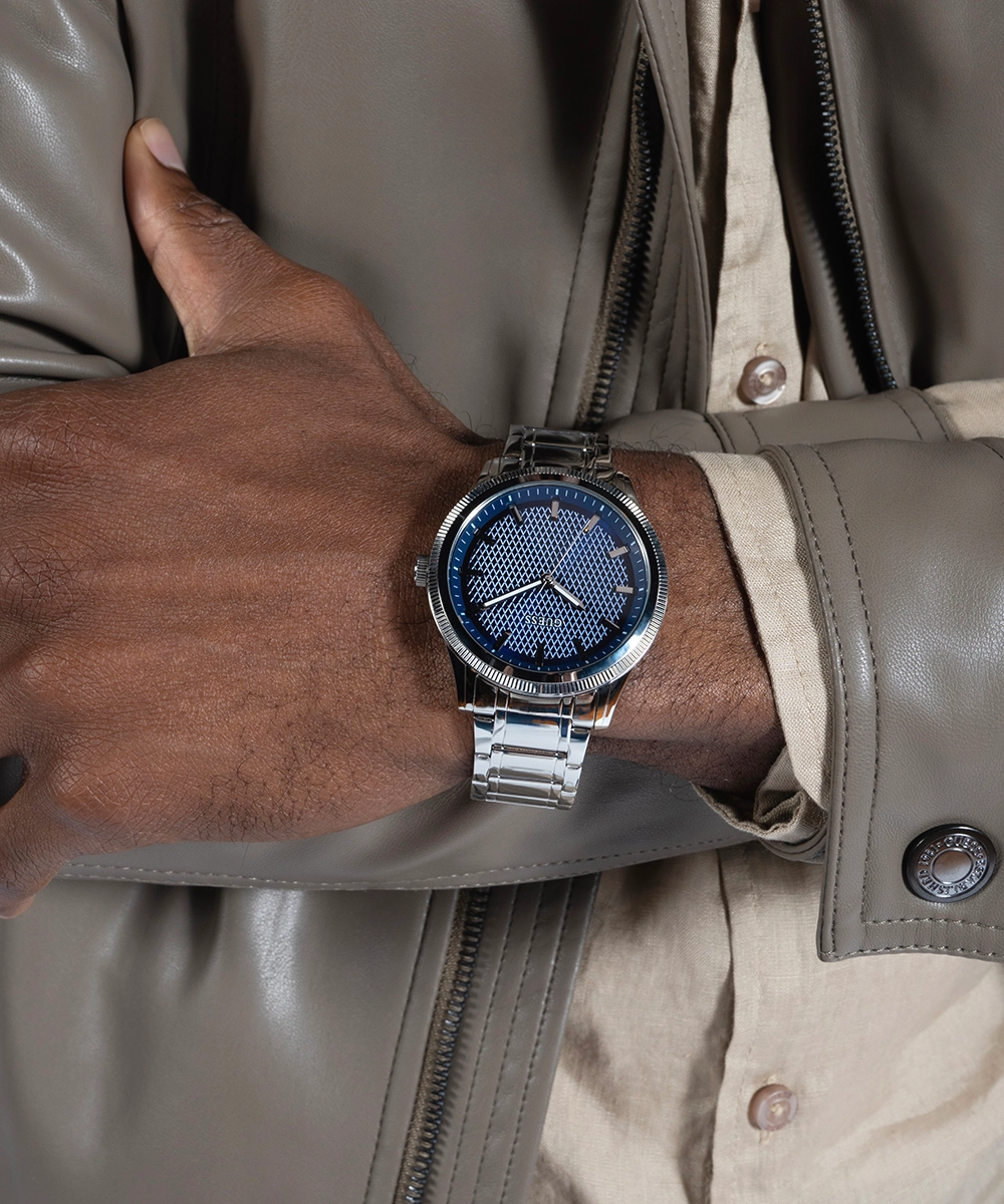 GUESS Mens Silver Analog Watch