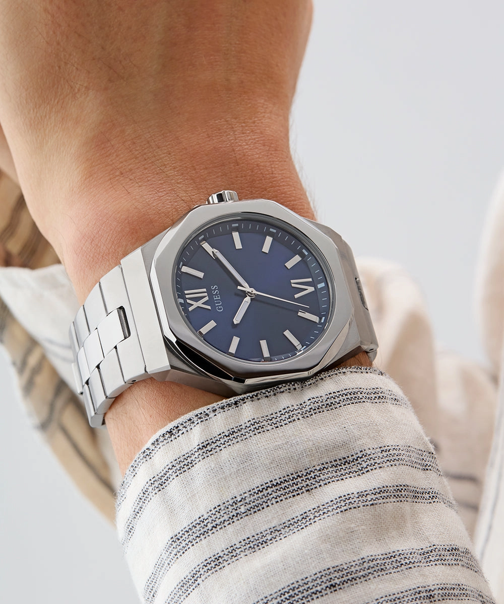 GUESS Mens Silver Tone Analog Watch