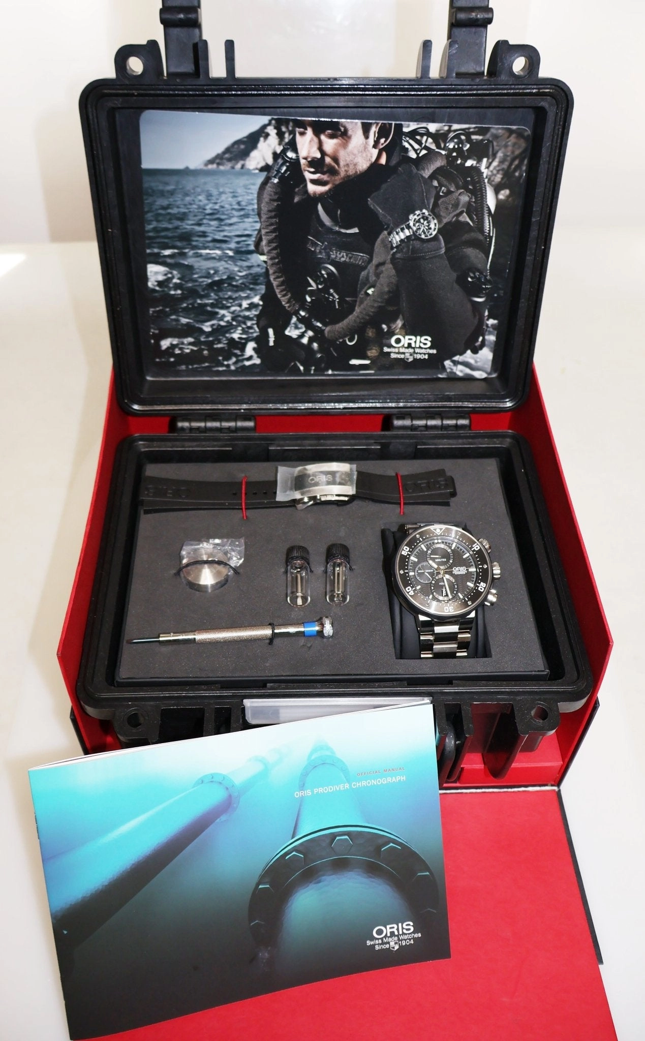 Oris ProDiver Chronograph Automatic Titanium Interchangeable Black Rubber Strap Black Dial Date Divers Mens Watch 774 7683 7154-Set