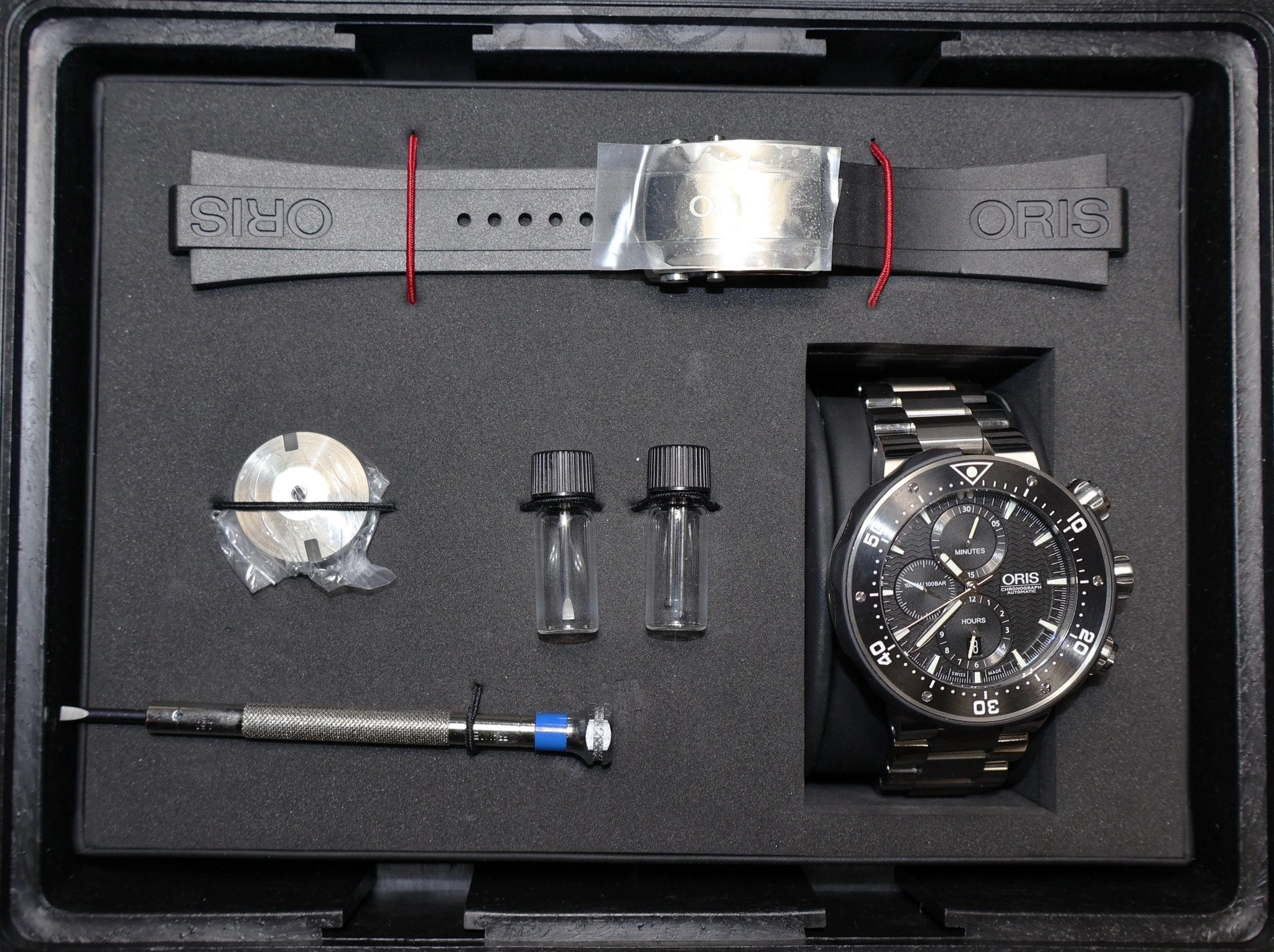 Oris ProDiver Chronograph Automatic Titanium Interchangeable Black Rubber Strap Black Dial Date Divers Mens Watch 774 7683 7154-Set