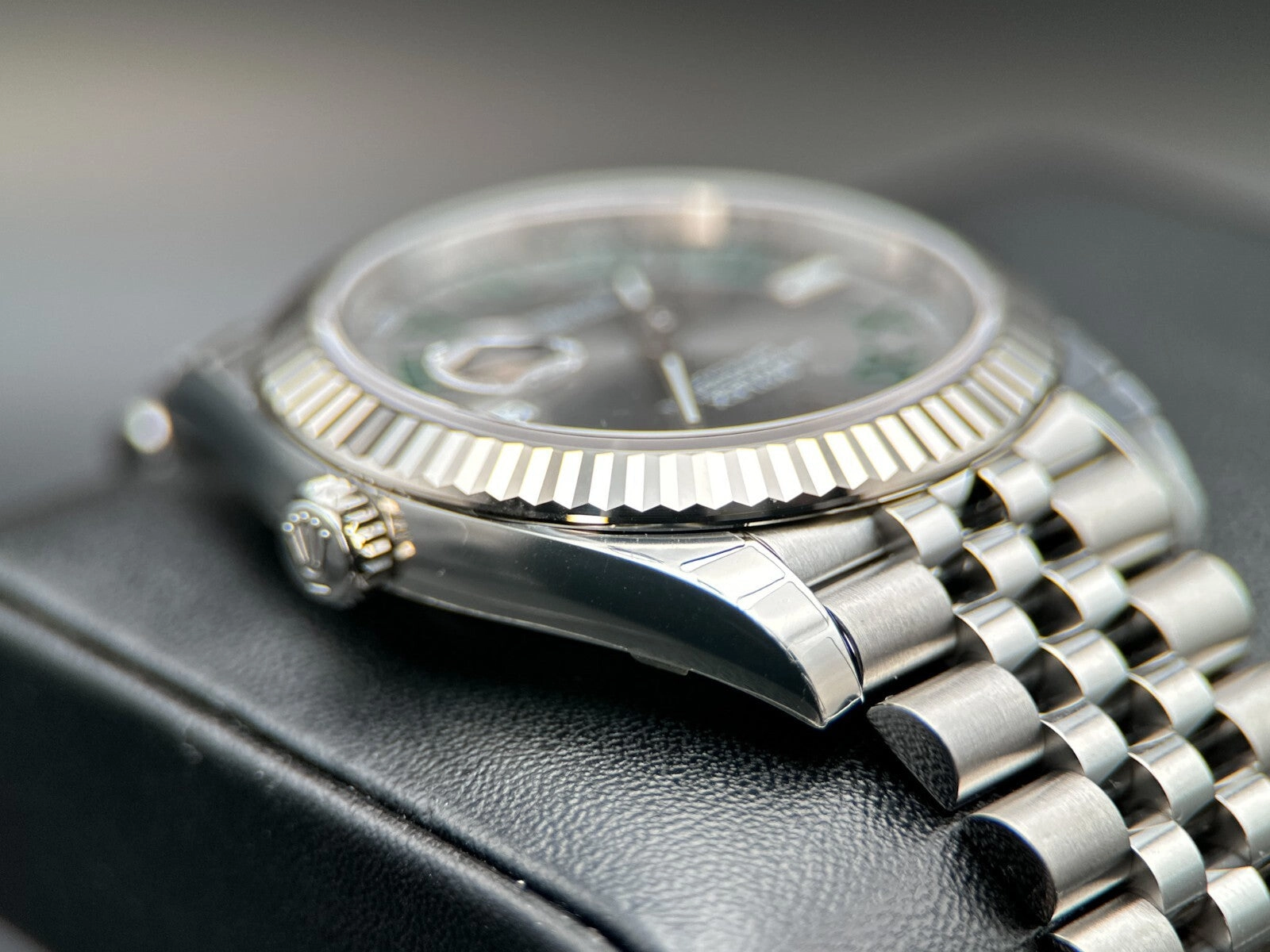 Rolex Datejust 41mm 126334 Wimbledon Dial Fluted Bezel Jubilee Bracelet - 2023