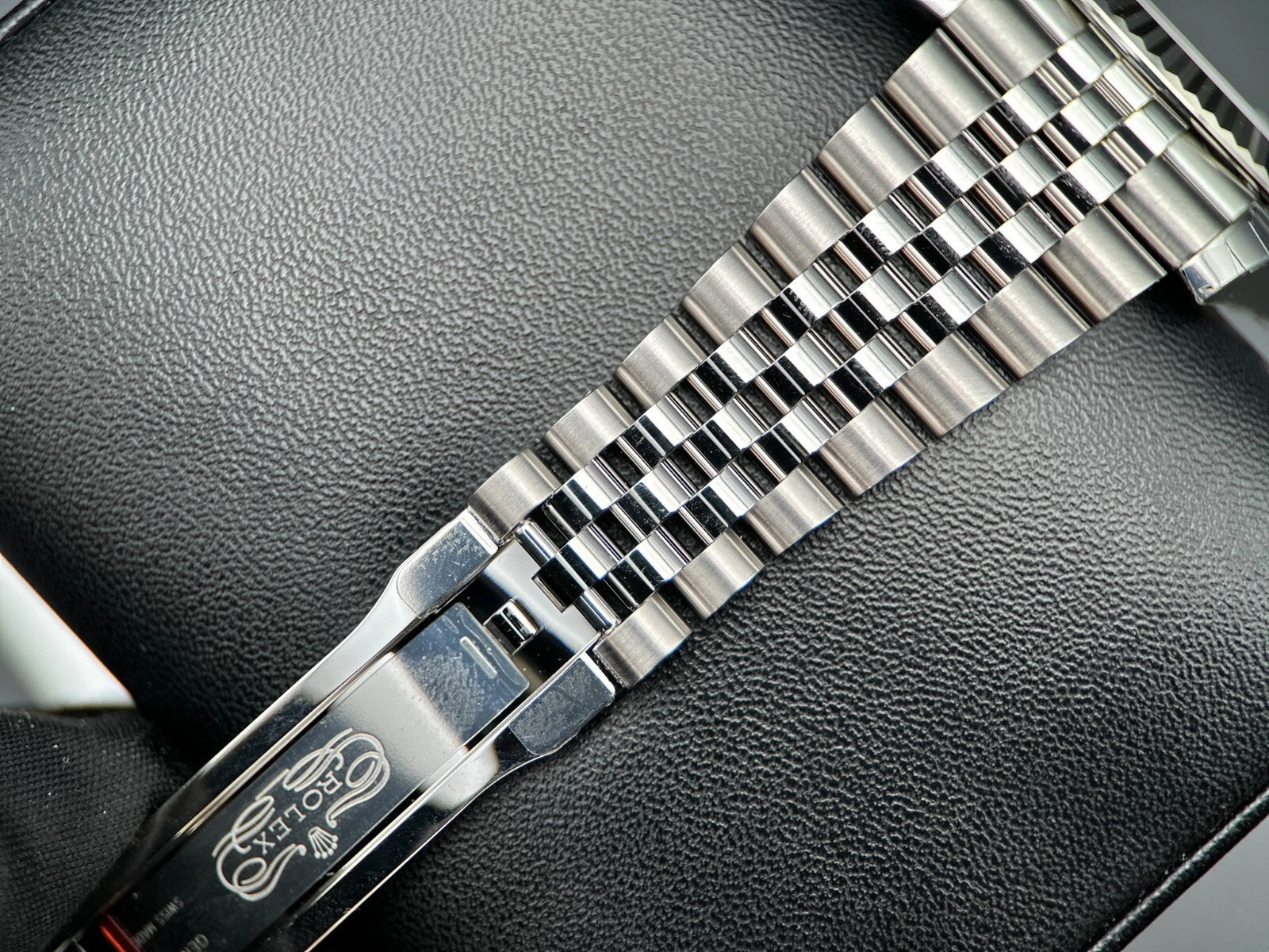 Rolex Datejust 41mm 126334 Wimbledon Dial Fluted Bezel Jubilee Bracelet - 2023