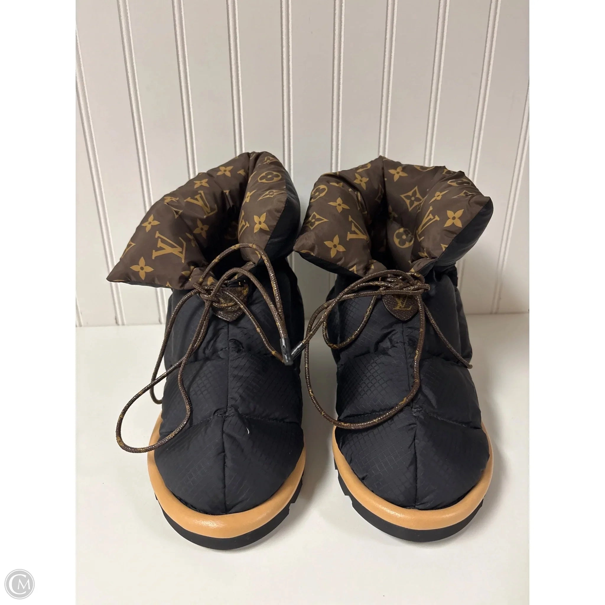 Shoes Luxury Designer By Louis Vuitton In Brown, Size: 6.5